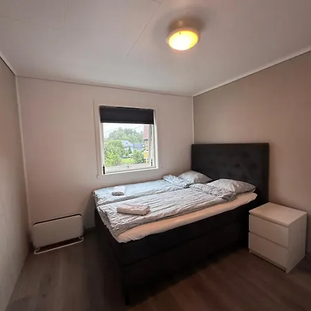 Centrally Located In Homestay *